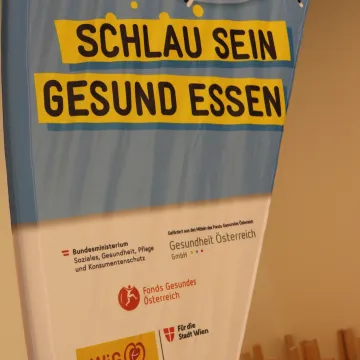 Projekt_Schlau sein - Gesund essen Slogan_Projekt_Schlau sein - Gesund essen